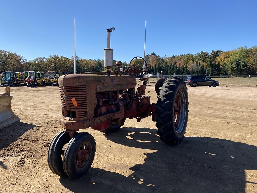 Image of Farmall M Primary image