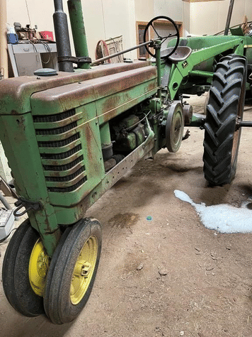 Main image John Deere B