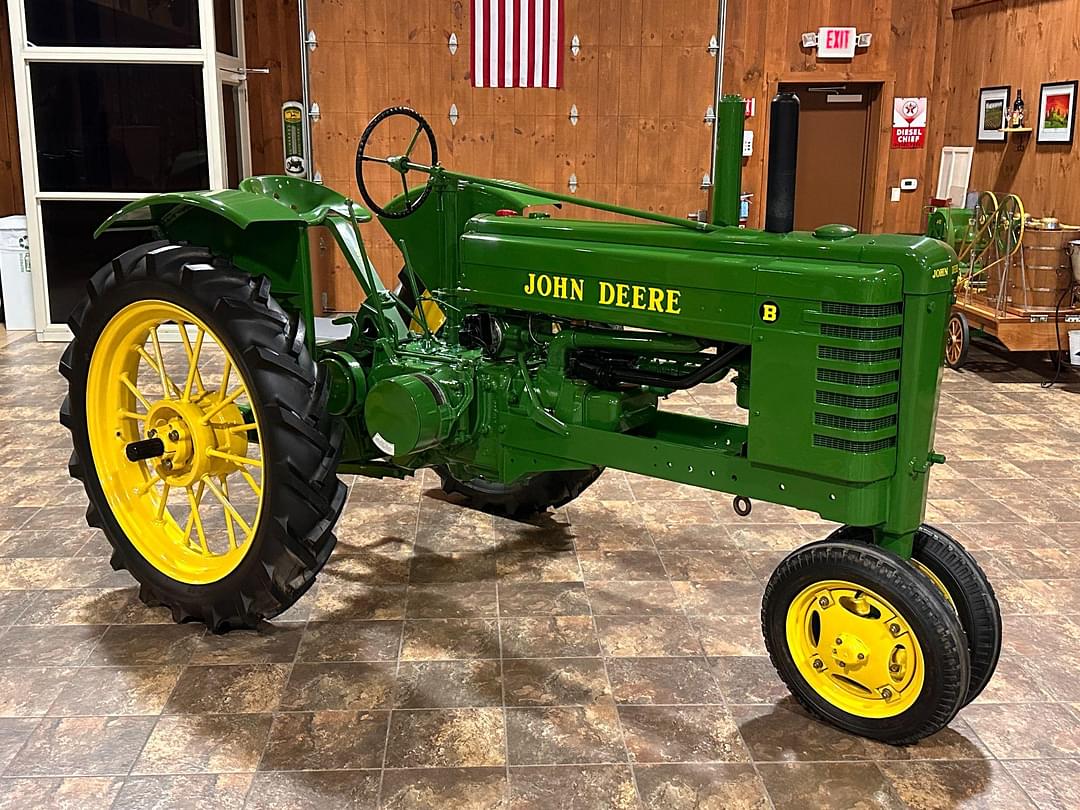 Image of John Deere B Primary image