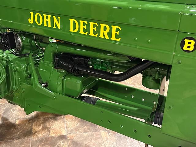 Image of John Deere B equipment image 4