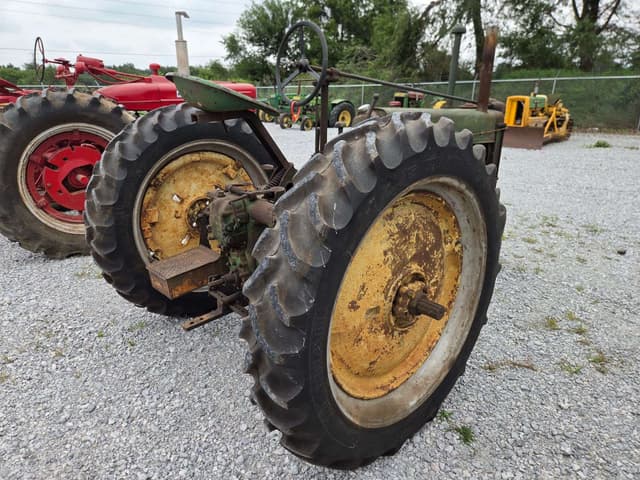 Image of John Deere B equipment image 4