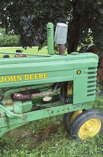 Main image John Deere B