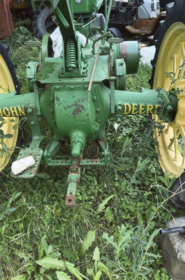 Image of John Deere B equipment image 3
