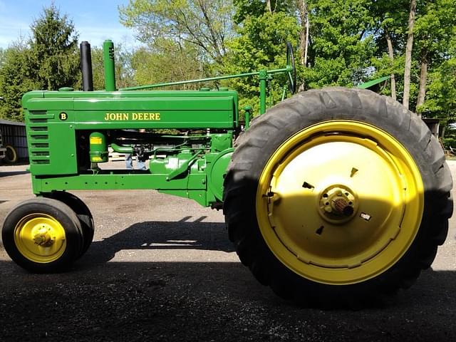 Image of John Deere B equipment image 1