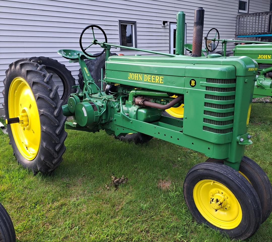 Image of John Deere B Primary image