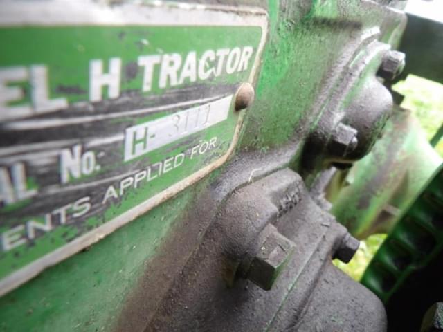 Image of John Deere H equipment image 4