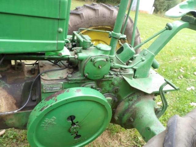 Image of John Deere H equipment image 3