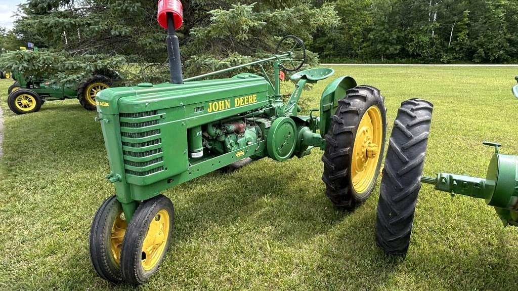 Image of John Deere H Primary image