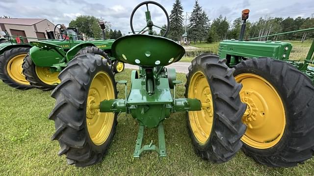 Image of John Deere H equipment image 3