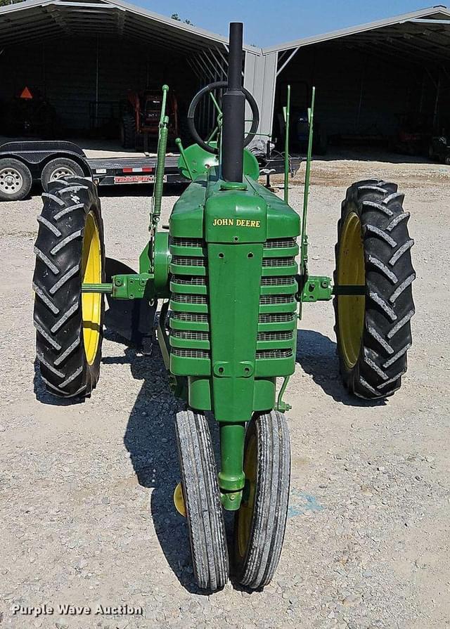 Image of John Deere H equipment image 1