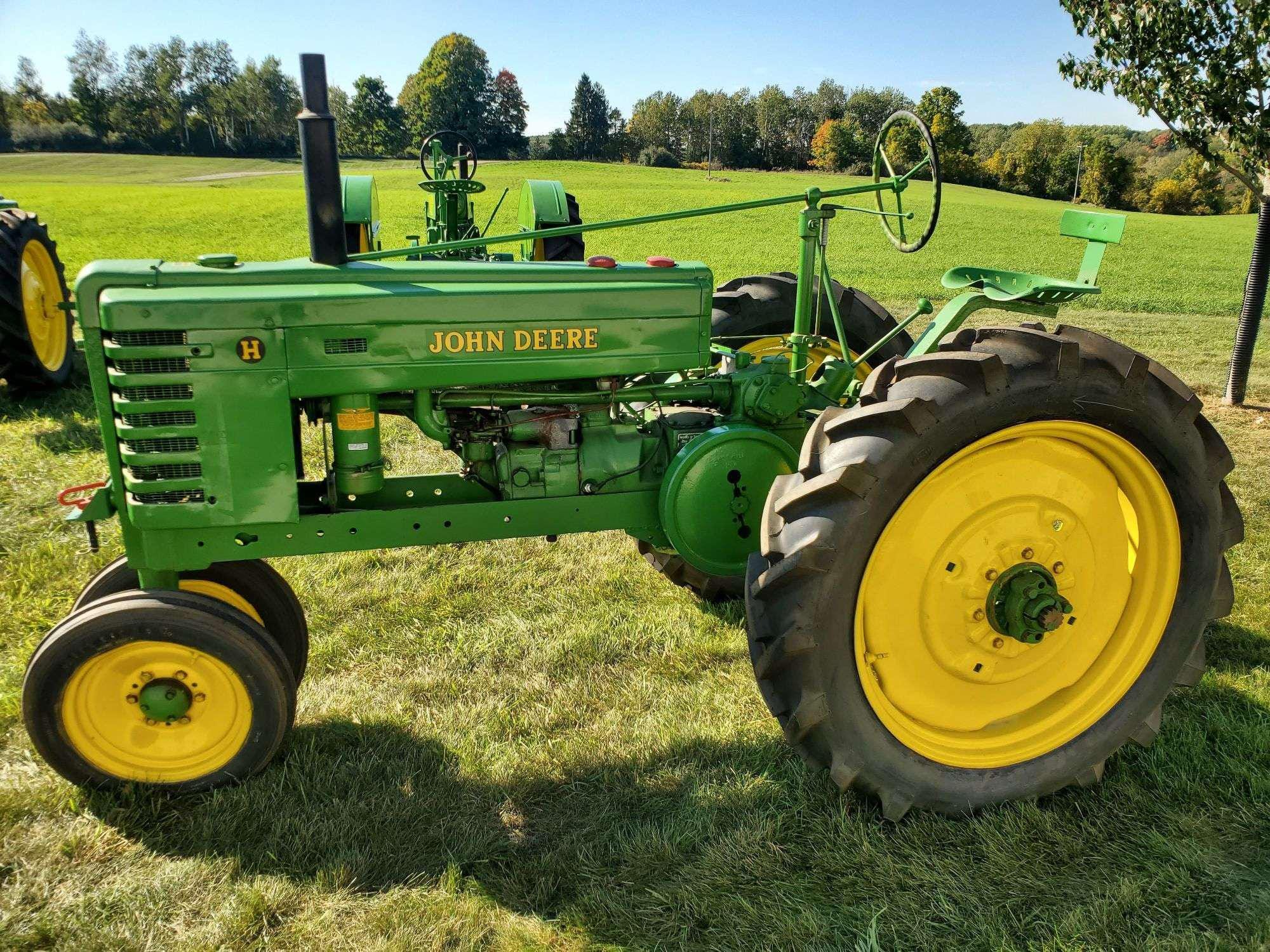 Main image John Deere H