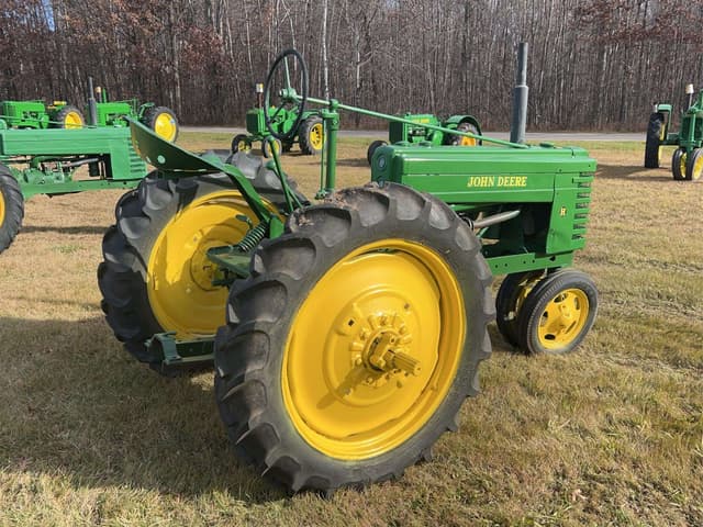 Image of John Deere H equipment image 2