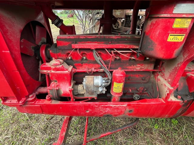Image of McCormick-Deering W-40 equipment image 4