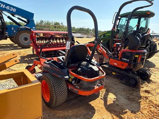 Image of Kubota Z421 equipment image 2