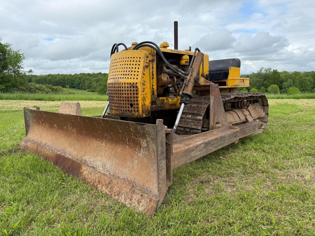Image of Caterpillar D6 Primary image