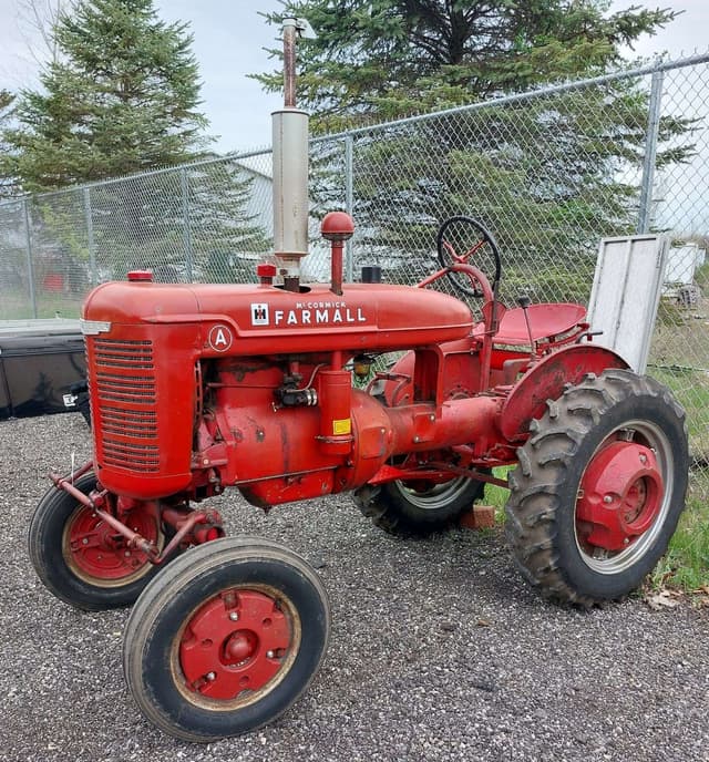 Image of Farmall A equipment image 1