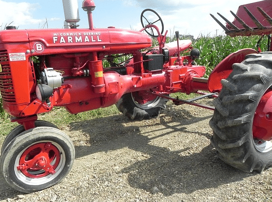 Image of Farmall B Primary Image