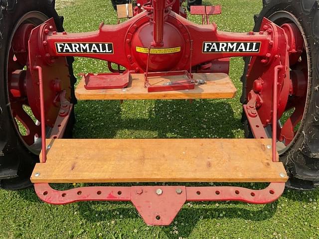 Image of Farmall F-20 equipment image 4