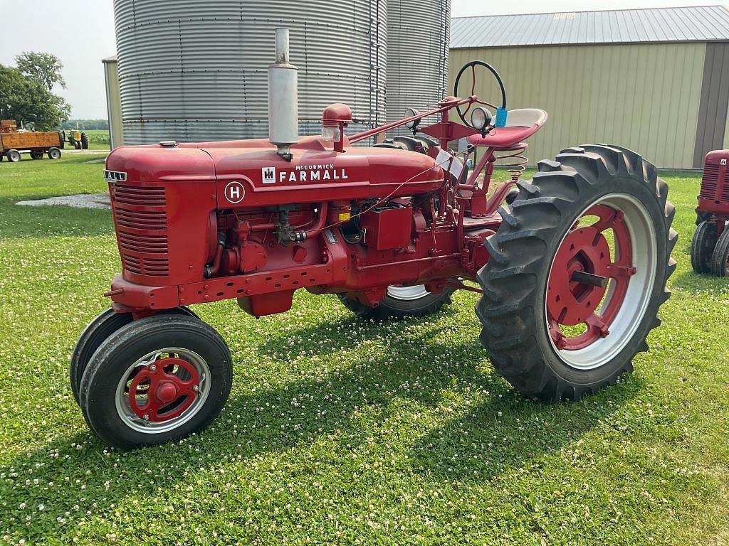 Image of Farmall H Primary image