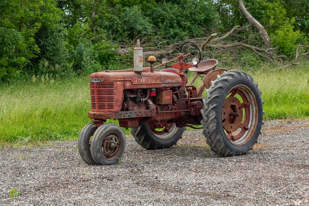 Image of Farmall H Primary image