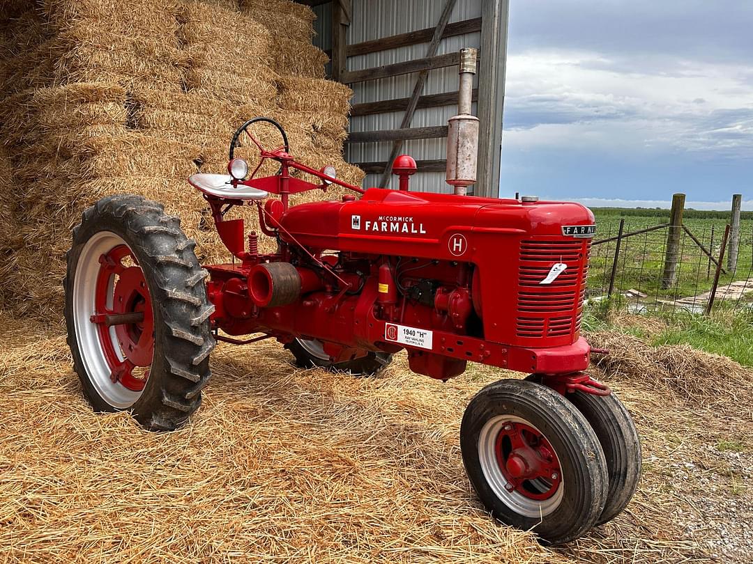 Image of Farmall H Primary image