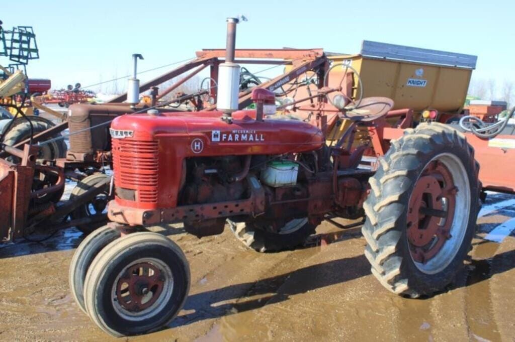 Main image Farmall H
