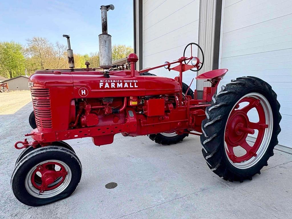 Image of Farmall H Primary image