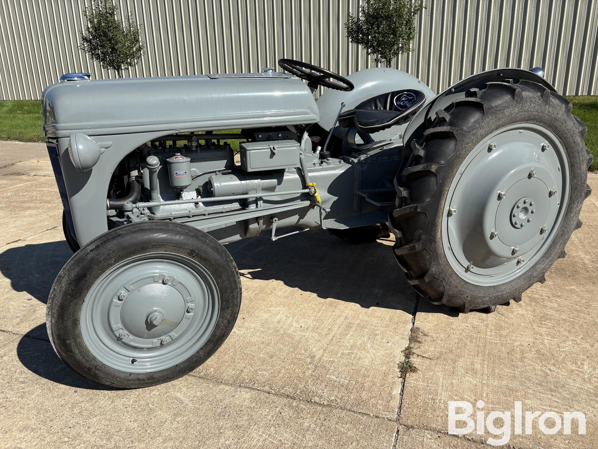 1940 Ford 9N Equipment Image0