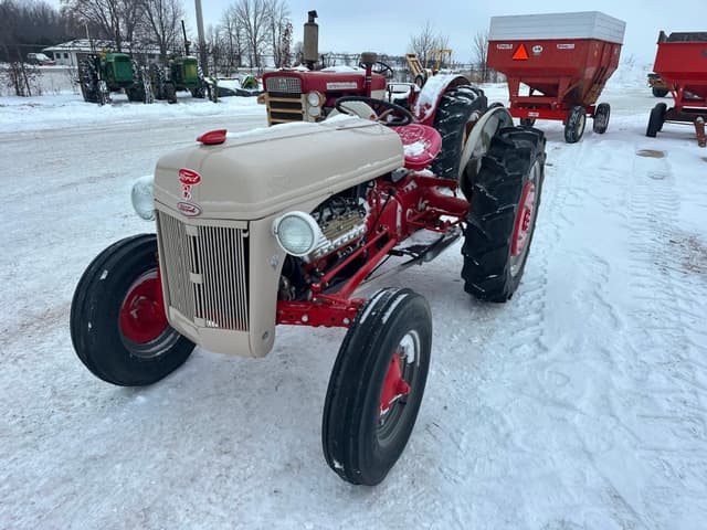 Image of Ford 9N equipment image 1