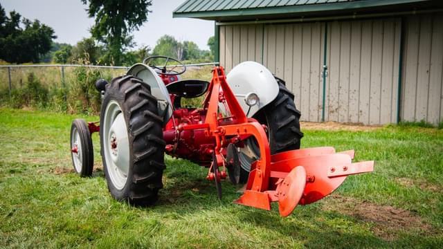 Image of Ford 9N equipment image 3