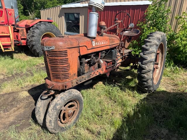 Image of Farmall H equipment image 4
