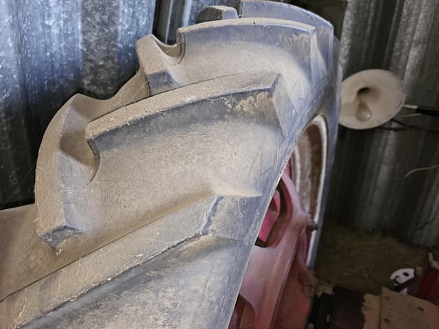 Image of International Harvester Farmall H equipment image 3