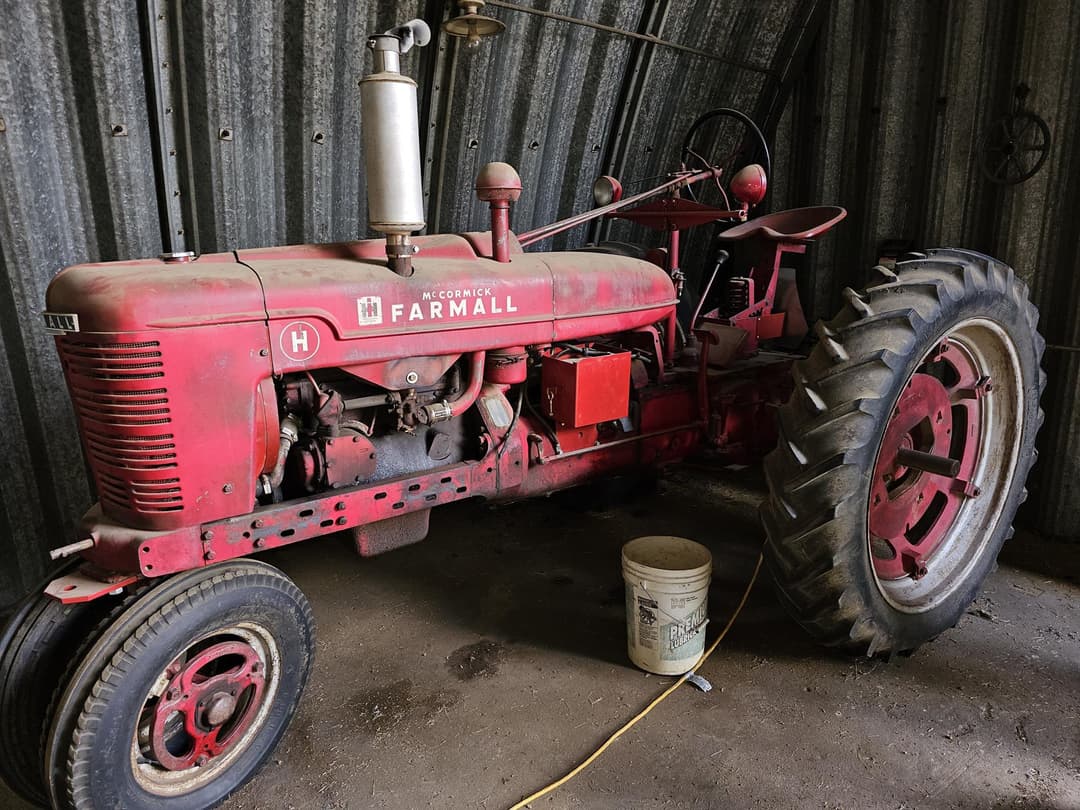 Image of International Harvester Farmall H Primary image