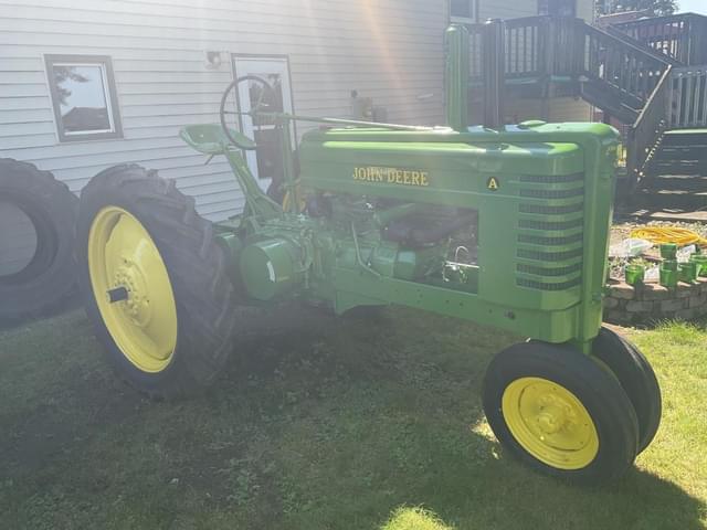 Image of John Deere A equipment image 1