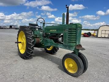 Main image John Deere B