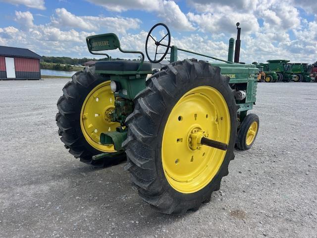 Image of John Deere B equipment image 3