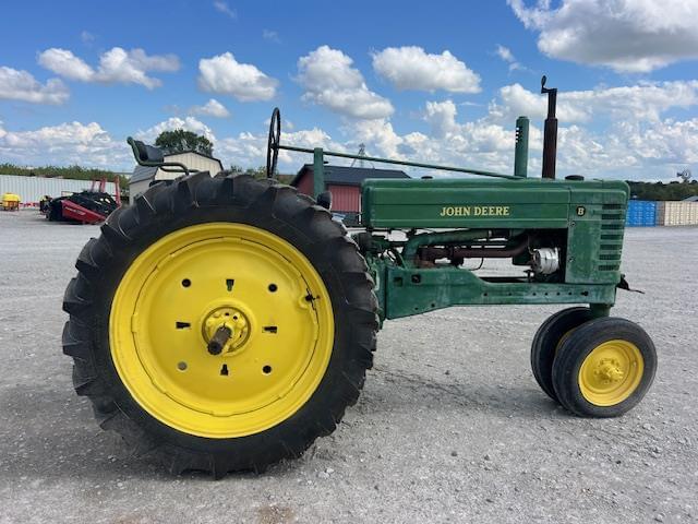 Image of John Deere B equipment image 2
