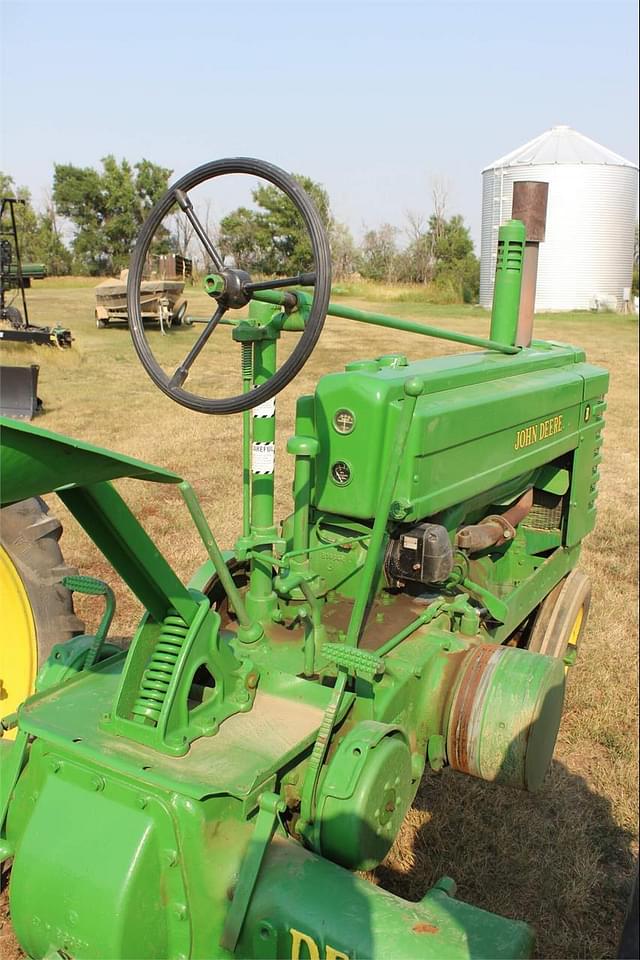 Image of John Deere B equipment image 3