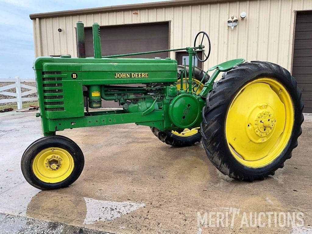 Main image John Deere B