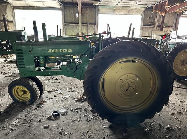 Image of John Deere B equipment image 1