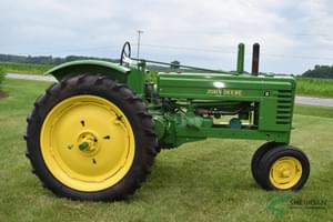 1940 John Deere B Image
