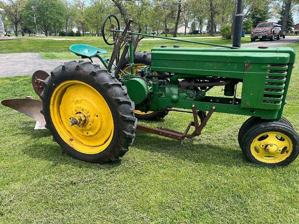 Image of John Deere H Primary image