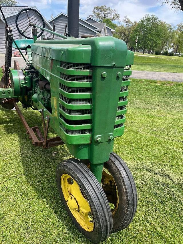 Image of John Deere H equipment image 2