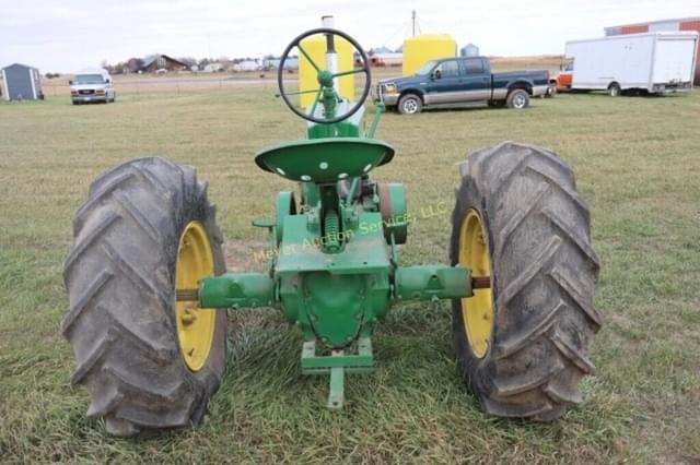 Image of John Deere H equipment image 3