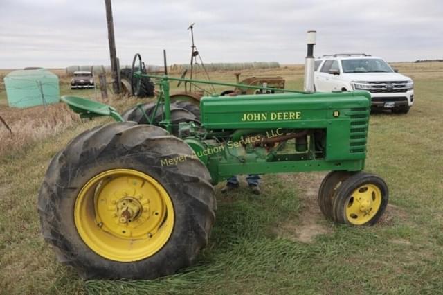 Image of John Deere H equipment image 2