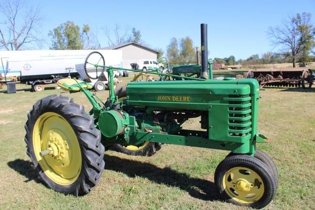 Image of John Deere H equipment image 2