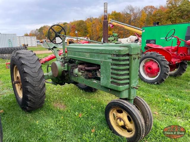 Image of John Deere H equipment image 1