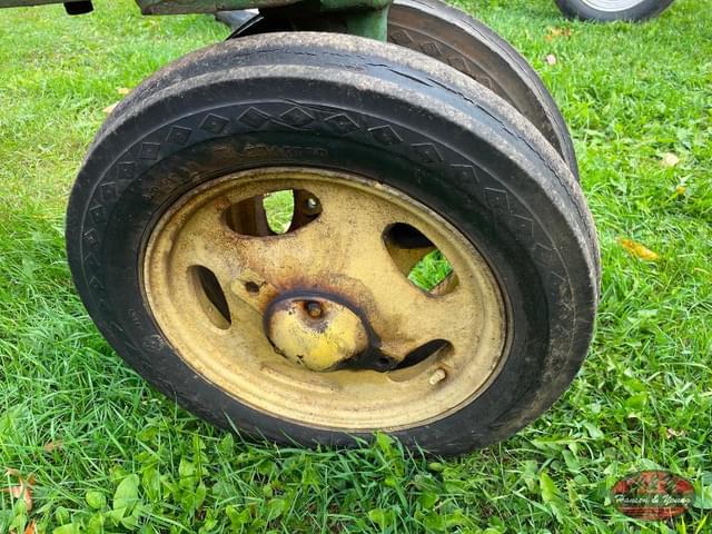 Image of John Deere H equipment image 3