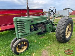 1940 John Deere H Image