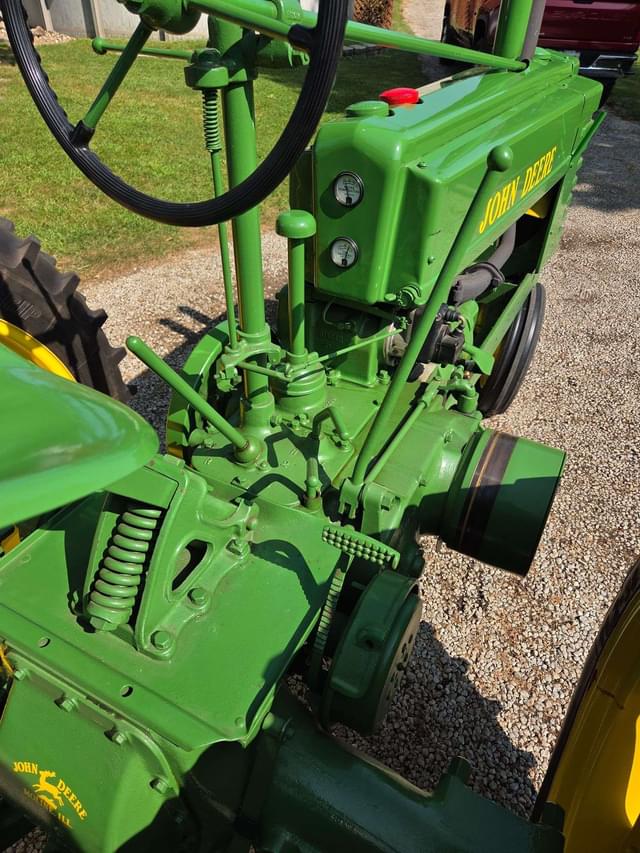 Image of John Deere B equipment image 3